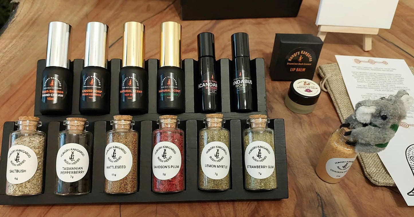 LITTLE AUSTRALIA IN A BOX
Ultimate Gift Box – 30 Authentic Australian Items